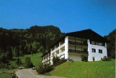Wonderful flat with garden | Pets allowed - Image 1