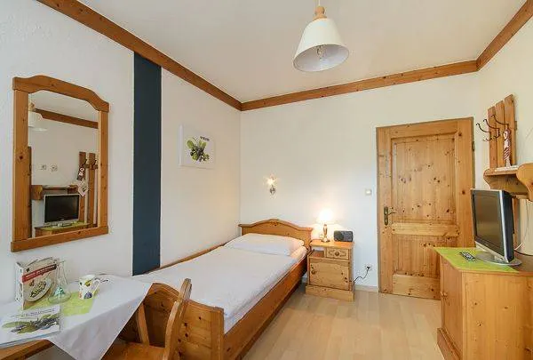 Flat with garden, sauna & terrace | Suitable for remote work - Image 1