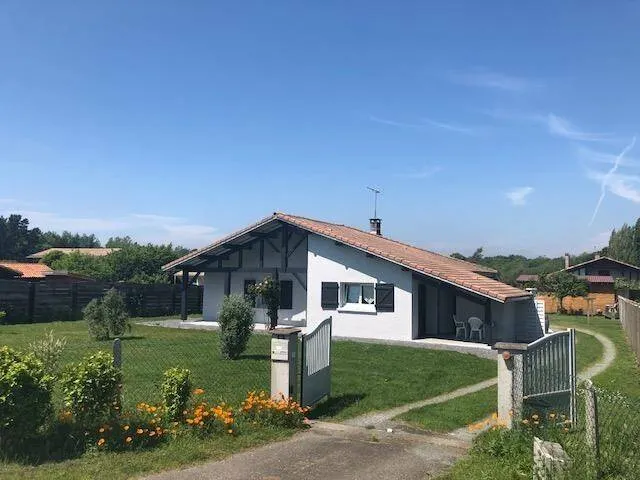 Maison entièrement équipée avec barbecue et jardin | Vue ville | Avec animaux admis - Image 1