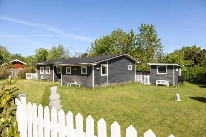 Fully equipped nice holiday home with terrace & BBQ - Image 1