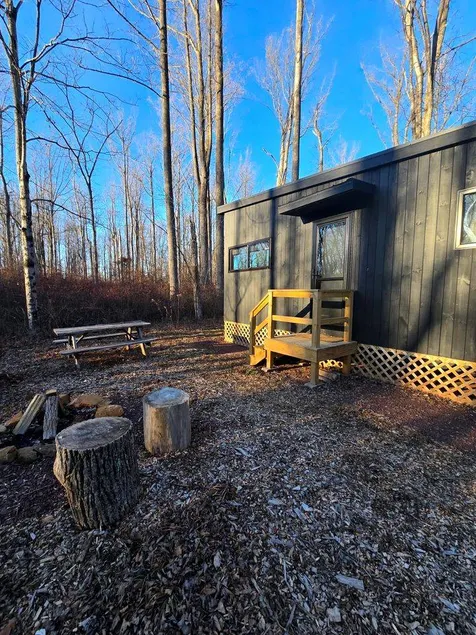 Sycamore: Serene Studio Pod Tiny Home in 300-Acre Woodland near Quakertown Pennsylvania - Image 1