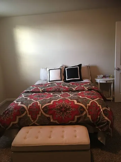 Teawanna's Rooms (Guest room) - Image 1