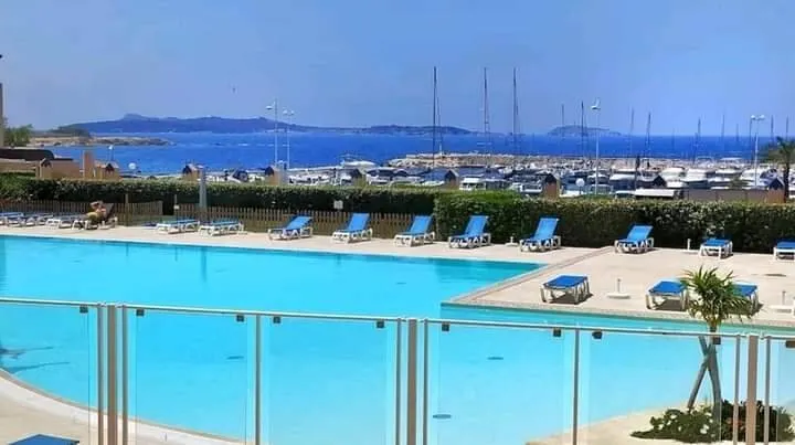 Appartement avec jardin, piscine et barbecue | Vue nature - Image 1