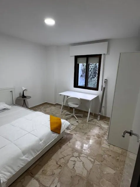 Privatzimmer - Image 1