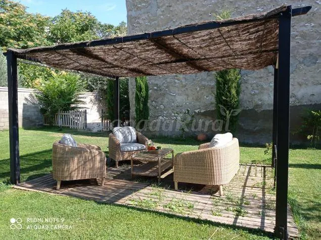 Children-friendly cottage with barbecue, terrace & garden | City view | Dogs allowed - Image 1