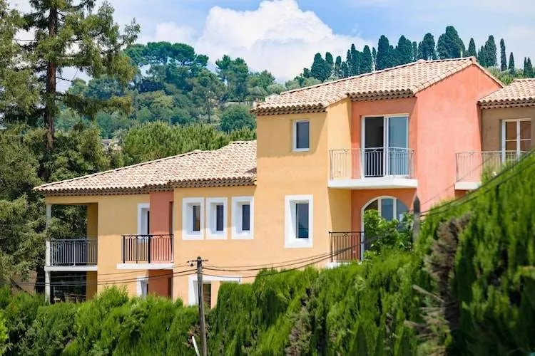 Appartement de vacances avec piscine et terrasse - Image 1