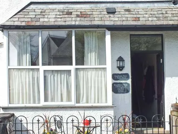 Cottage with garden | Beach view - Image 1