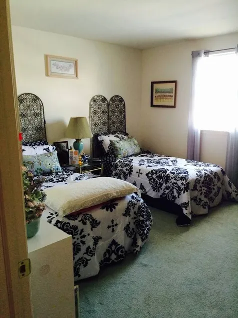 Warm and Welcoming Family (Guest room - west facing) - Image 1