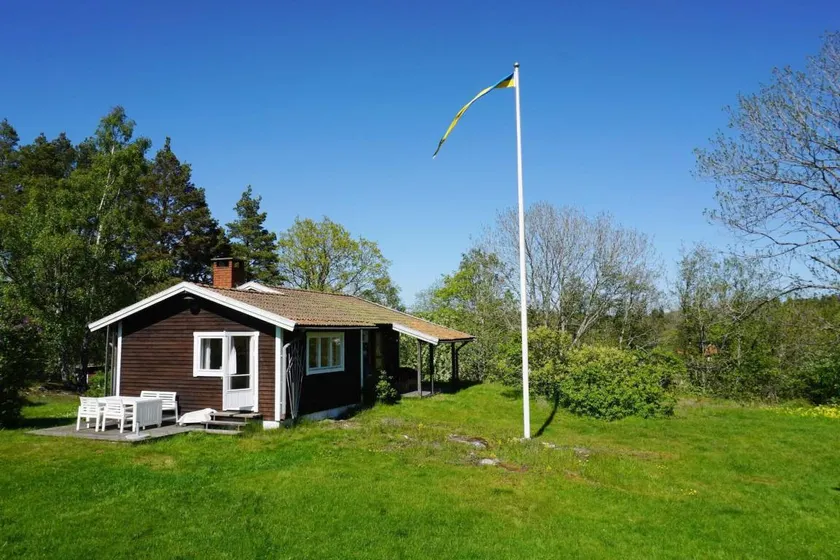 Holiday home with garden - Image 1