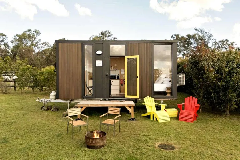 Serene Tiny Home Retreat with Farm Views, Near Noosa Heads in Tuchekoi, Queensland - Image 1