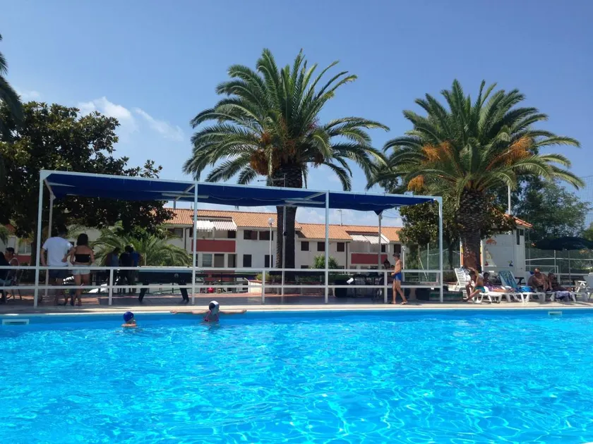 Familienorientierte schöne Ferienwohnung mit Grill und Pool | Poolblick | Haustiere erlaubt - Image 1