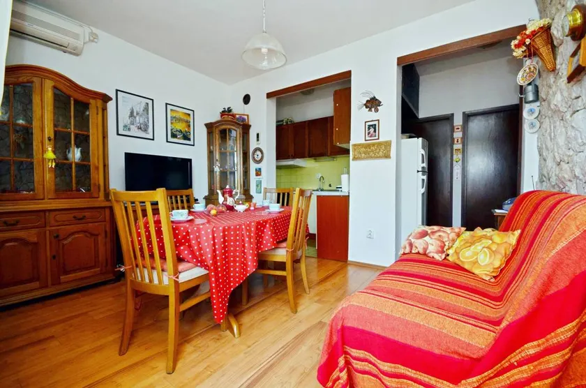Holiday apartment with terrace | Sea view - Image 1