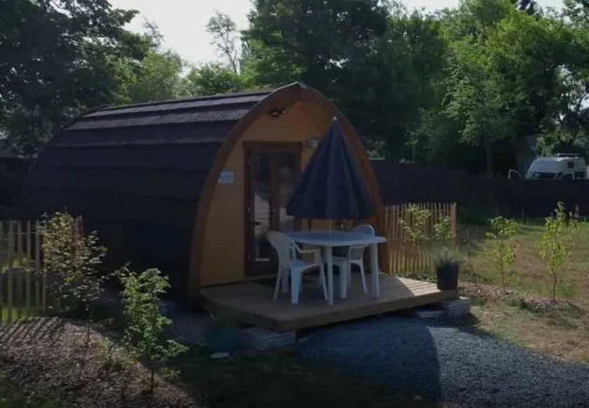 Wonderful chalet with barbecue, heated pool & garden | Pets are welcome - Image 1