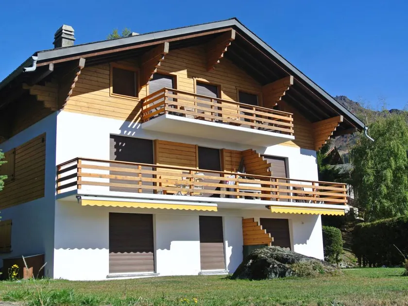 Charming house with terrace & garden | Next to the ski - Image 1