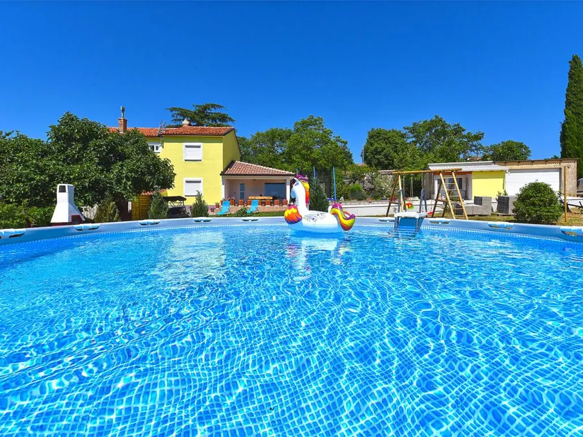 House with terrace, barbecue & private pool - Image 1