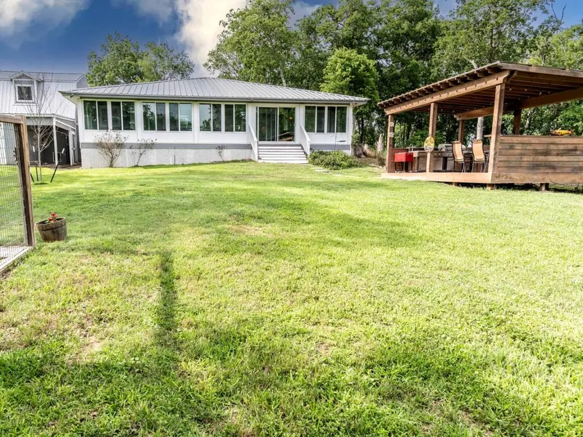 Pet-Friendly Cabin on the Banks of the Colorado River in Bastrop, TX - Image 1
