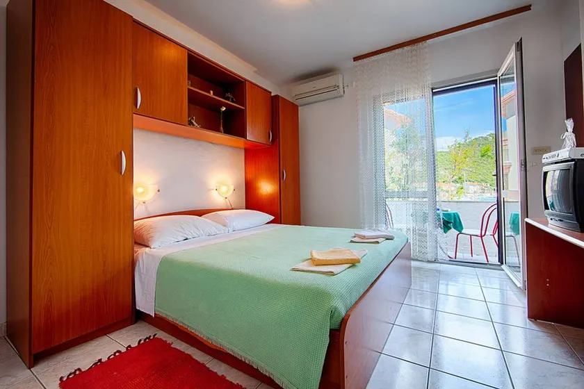 Apartments Malo Lago - One-Bedroom Apartment with Balcony and Sea View - 2nd floor (Apartment 4) - Image 1