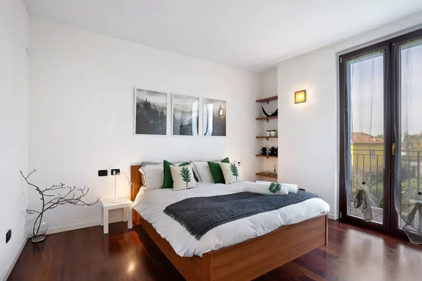 Flat with garden - Image 1