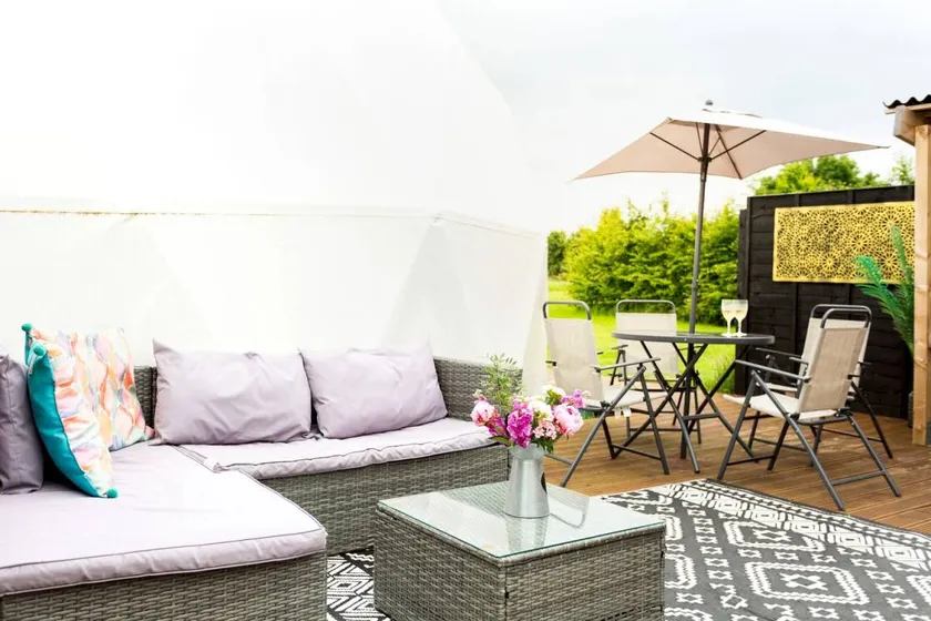 Luxury Geodesic Dome with Private Garden and Barbecue, Perfect for a Weekend Getaway near Somerset, England - Image 1