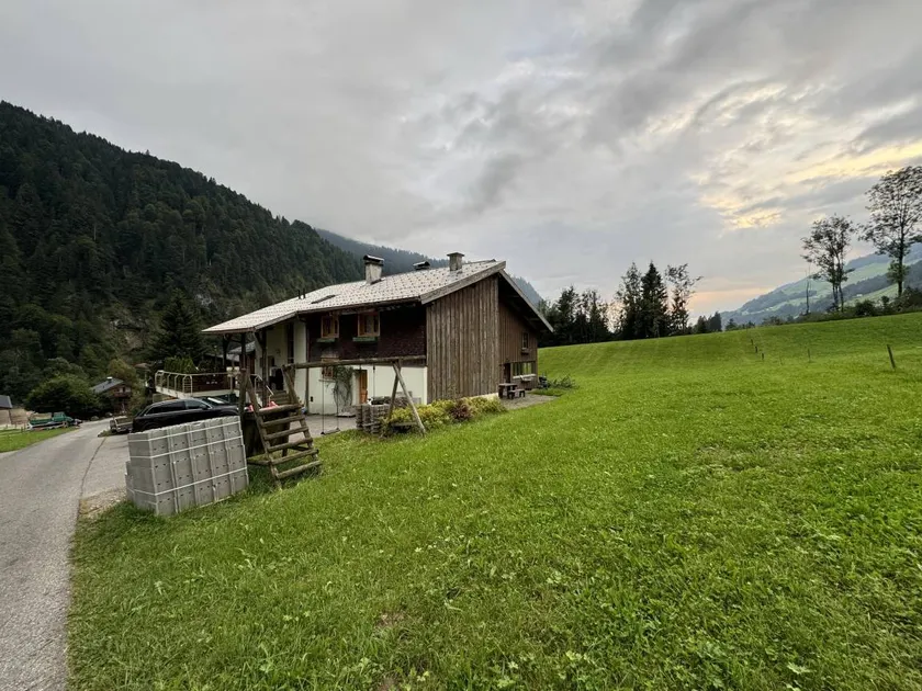 Familienfreundliche wunderschöne Wohnung mit Sauna, Whirlpool und Terrasse | Perfekt für die Arbeit von Zuhause | Hunde erlaubt - Image 1