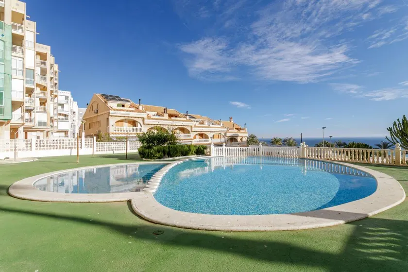 House with pool, terrace & garden | Sea view | Beach nearby - Image 1