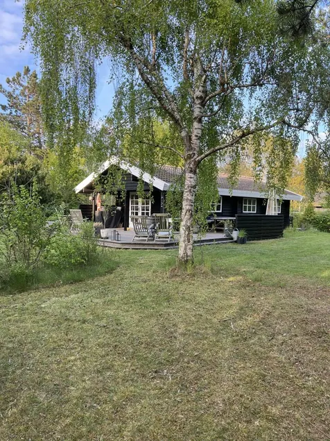 Family Summer House Near Plantation And Beaches - Image 1