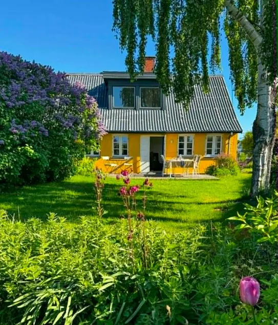 Child-friendly charming house with garden, terrace & BBQ | Water view | Suitable for remote work - Image 1