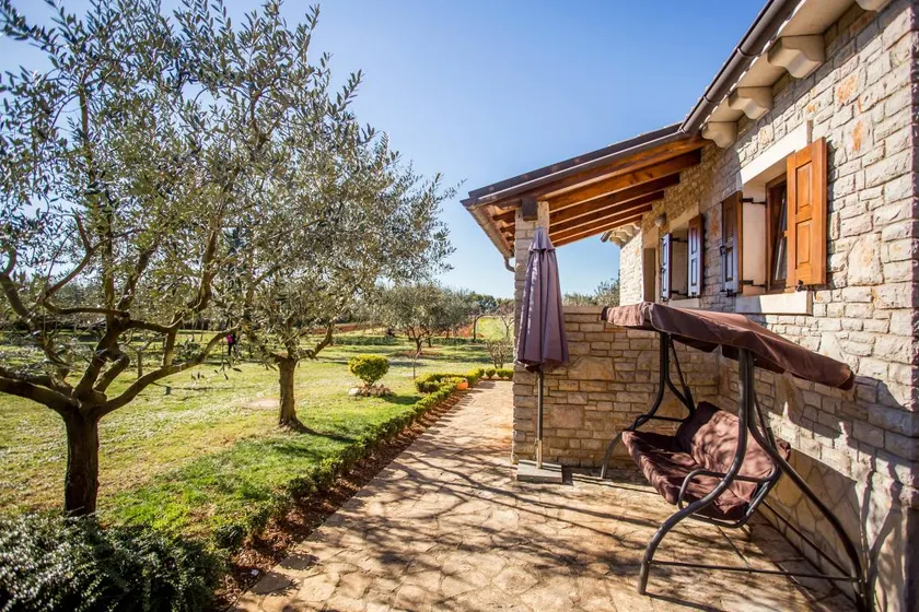Atractiva casa con barbacoa, terraza y jardín | Admite perro - Image 1