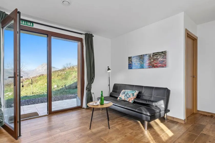 Ferienwohnung 'Prao' mit Bergblick, privater Terrasse und Wi-Fi - Image 1