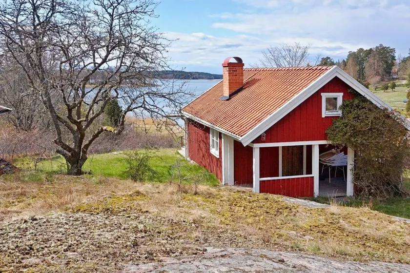 House with garden, barbeque & terrace - Image 1