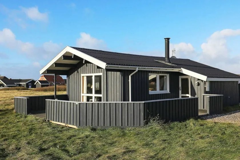 Charming holiday home with terrace & barbeque - Image 1