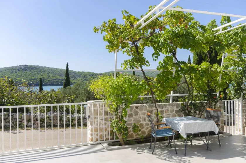 Apartment with BBQ & terrace | Sea view - Image 1