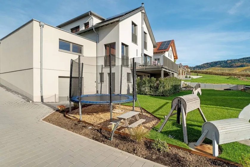 Children-friendly beautiful holiday apartment with terrace & BBQ | Garden view - Image 1