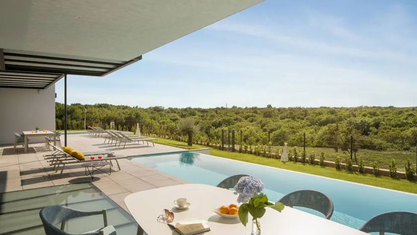 Modern Villa Noble with outdoor and indoor pool - Image 1