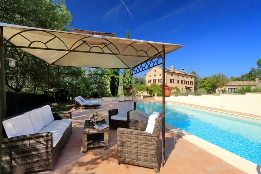 Children-friendly house with garden, barbeque & private pool | Pets allowed - Image 1