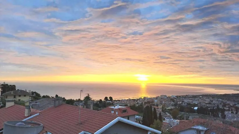Family-oriented apartment with garden | Panoramic view | Pets are welcome - Image 1
