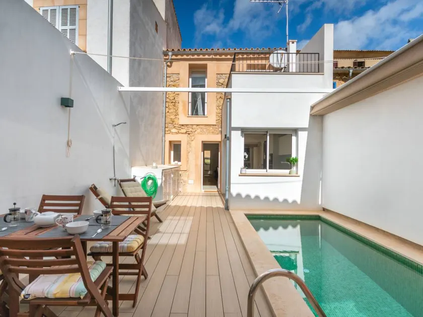 Holiday home with garden, terrace & private pool - Image 1