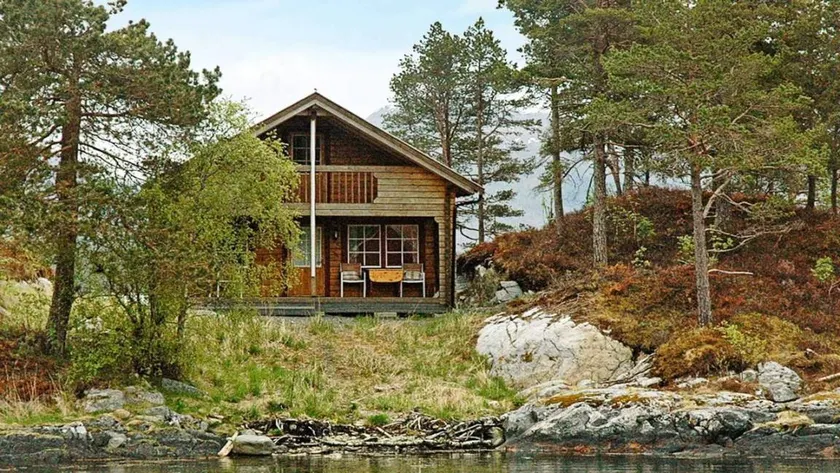 Holiday home with garden & terrace - Image 1