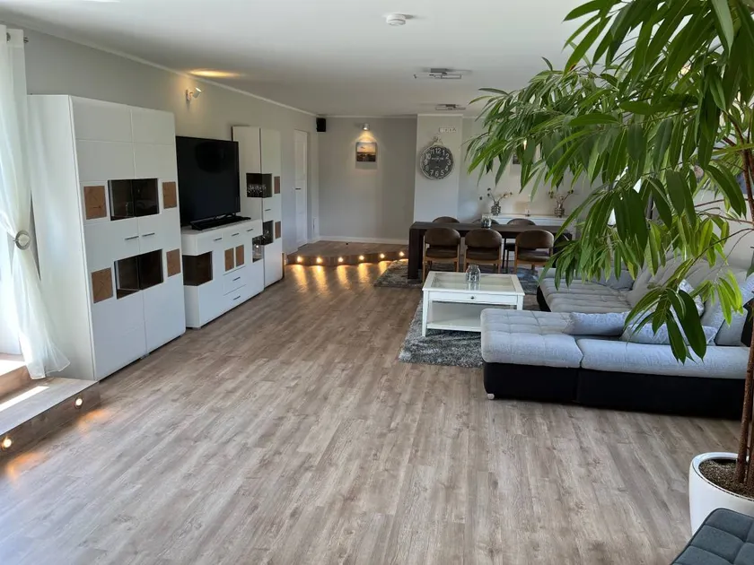 Großes Ferienhaus für bis zu 8 Personen 155qm 4000qm Grundstück - Image 1