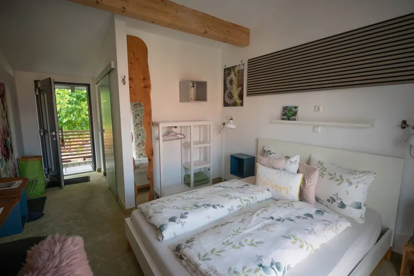 Room 'No. 2' with Shared Terrace, Shared Garden and Wi-Fi - Image 1