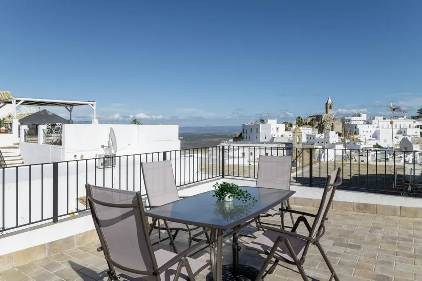 Apartment 'Casa Andres' with Mountain Views, Private Terrace, and Wi-Fi - Image 1