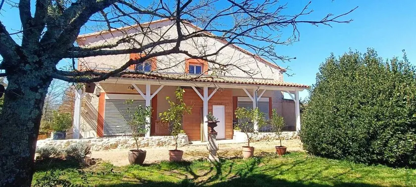 Fully equipped nice gite with barbeque, terrace & garden | Pets allowed - Image 1