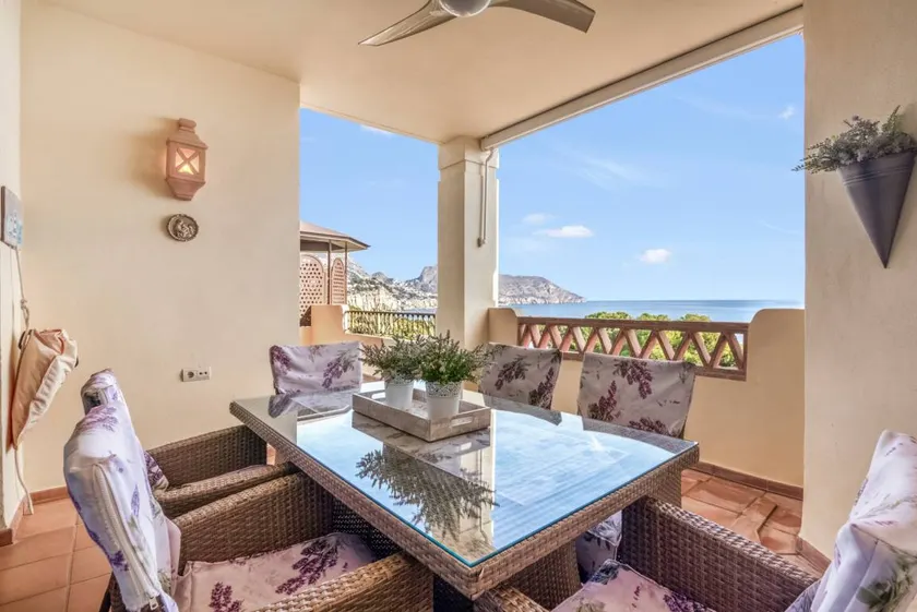 Wohnung mit Pool und Terrasse | Meerblick - Image 1