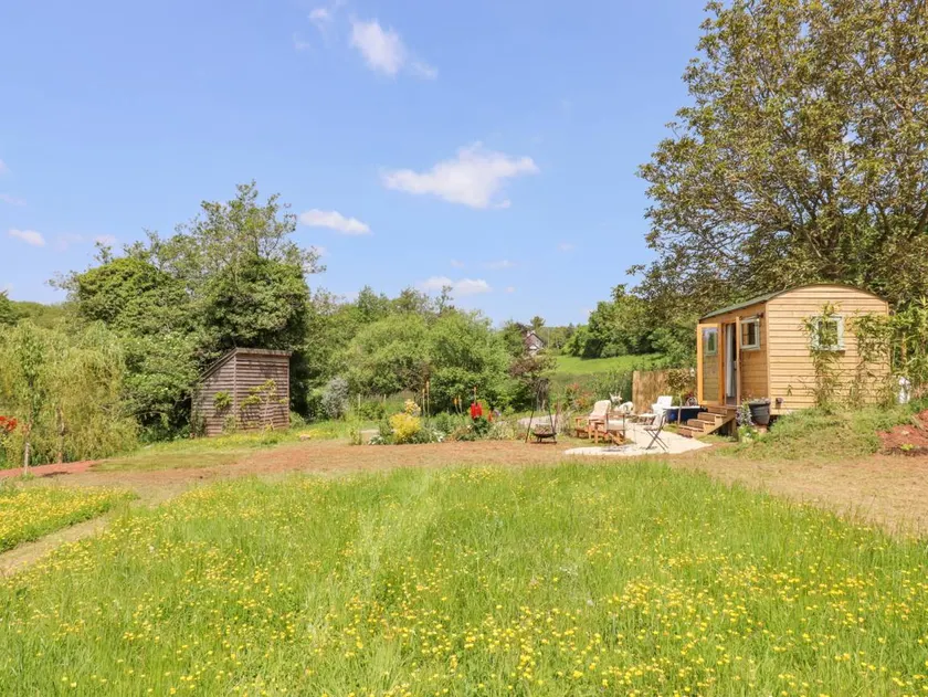 Cottage with garden | Beach view - Image 1