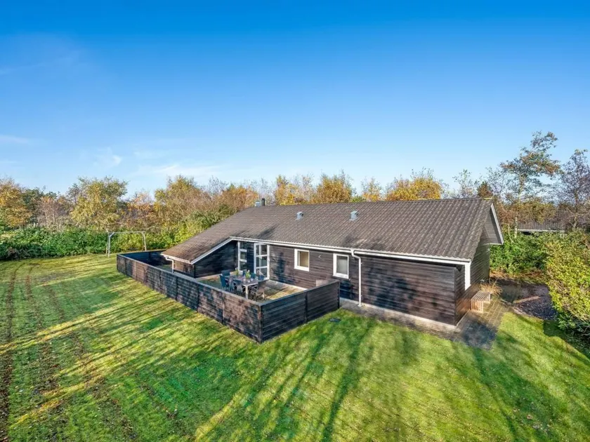 Family-friendly beautiful holiday home with terrace & sauna | Dogs allowed - Image 1