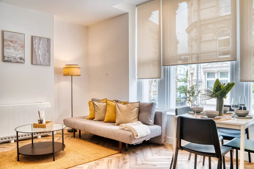 Holiday apartment | Next to Wales Millennium Centre | City view - Image 1
