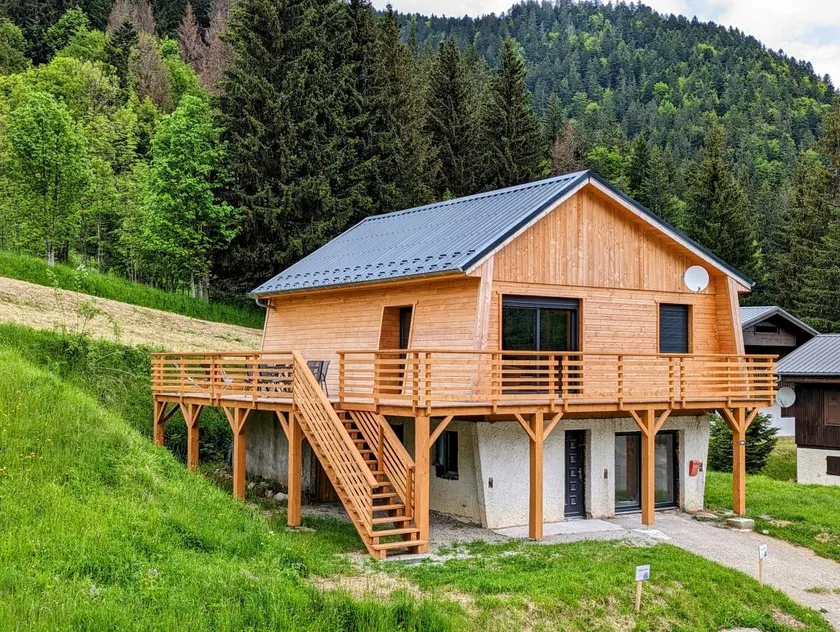 Chalet with garden, terrace & barbecue | Mountain view - Image 1