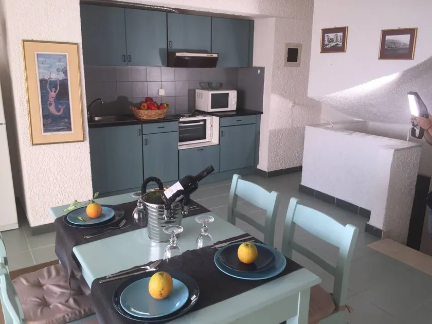Apartment with terrace & garden | Sea view - Image 1