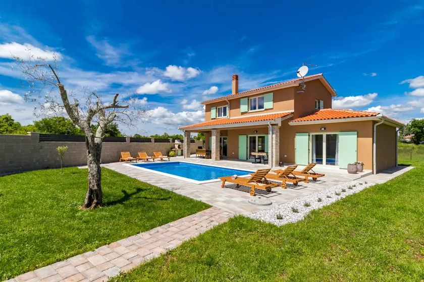 Villa totalmente equipada con barbacoa, terraza y piscina privada - Image 1