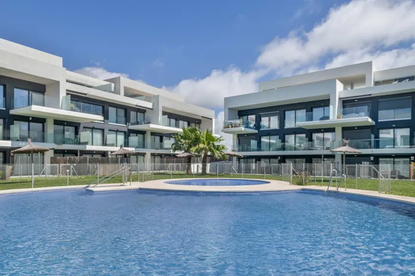 Flat with terrace, pool & garden | Garden view - Image 1